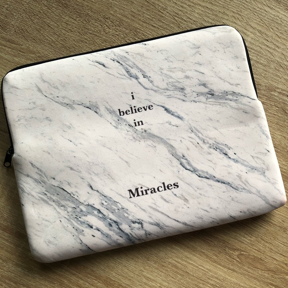 Amenpapa marble print cute clutch/bag brand new 💙